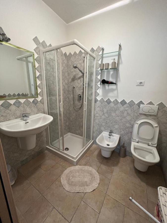 Hotel Rena Bianca House Porto Torres Exterior foto