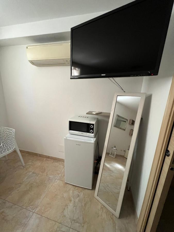 Hotel Rena Bianca House Porto Torres Exterior foto